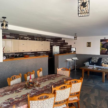 Вілла Casa Raraului Кимпулунг-Молдовенеск Екстер'єр фото